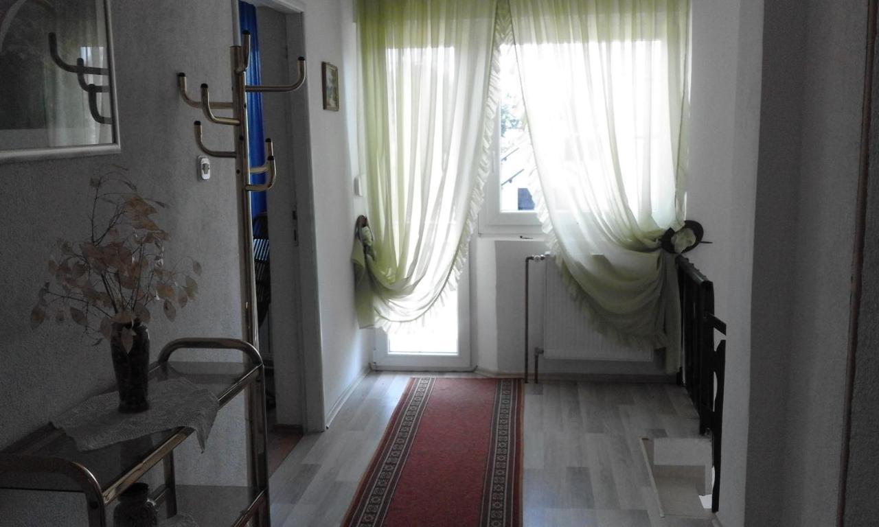 Sobe Za Nocenje Gospic Hotell Exteriör bild